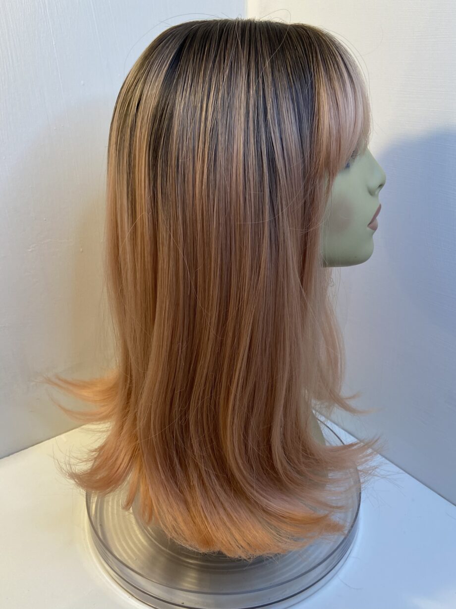 Stunning new pink rooted wig. Pinkls86