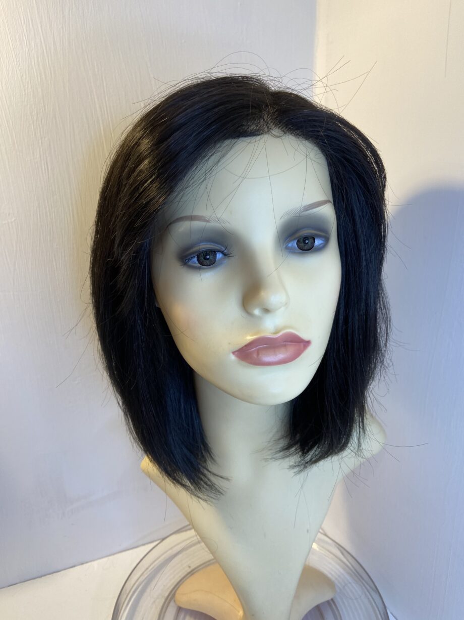 Black mid length new wig. Nplblls164