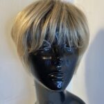 Rooted short blonde wig. Blss62