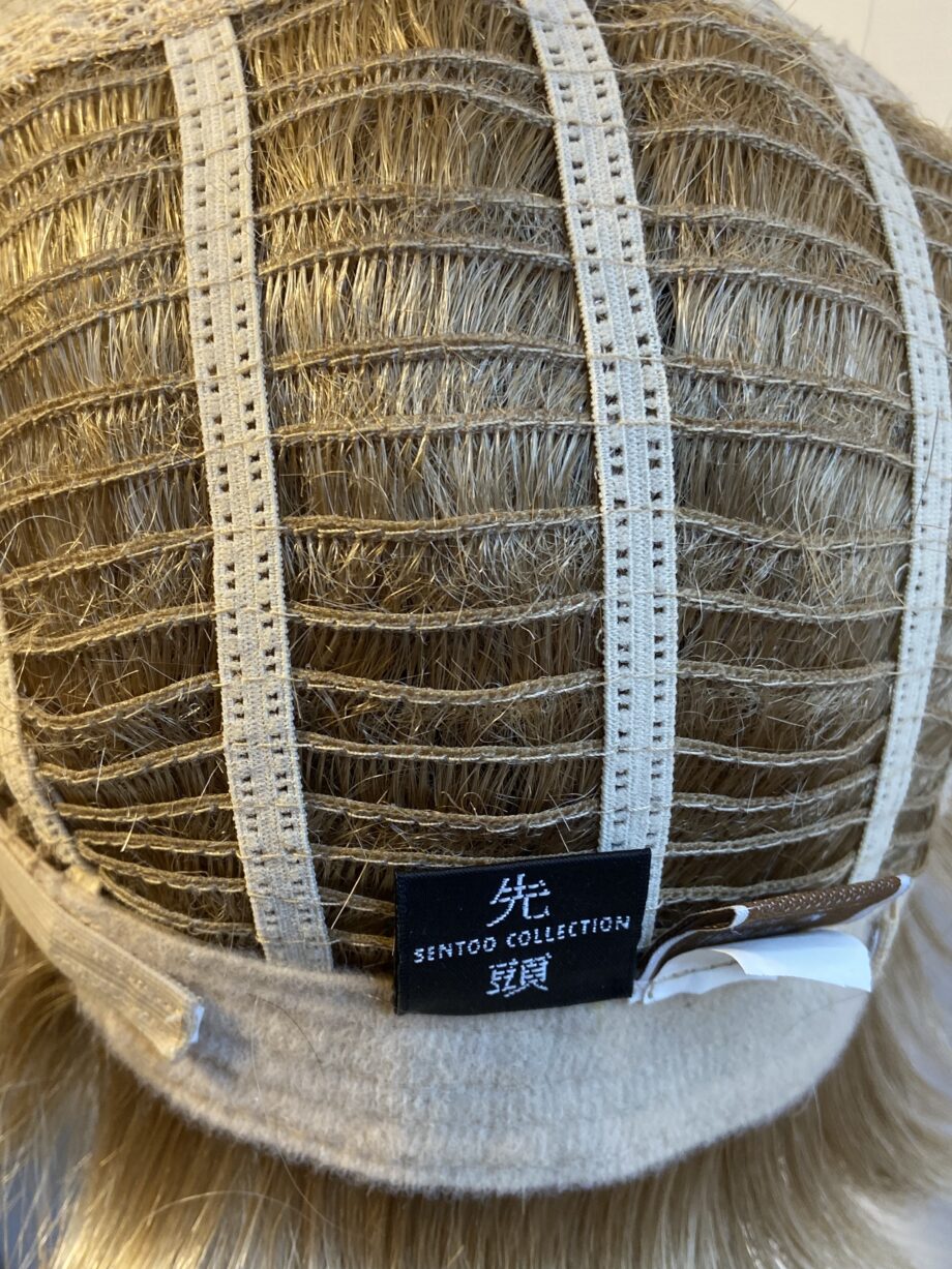 New stylish short blonde. Bblss301