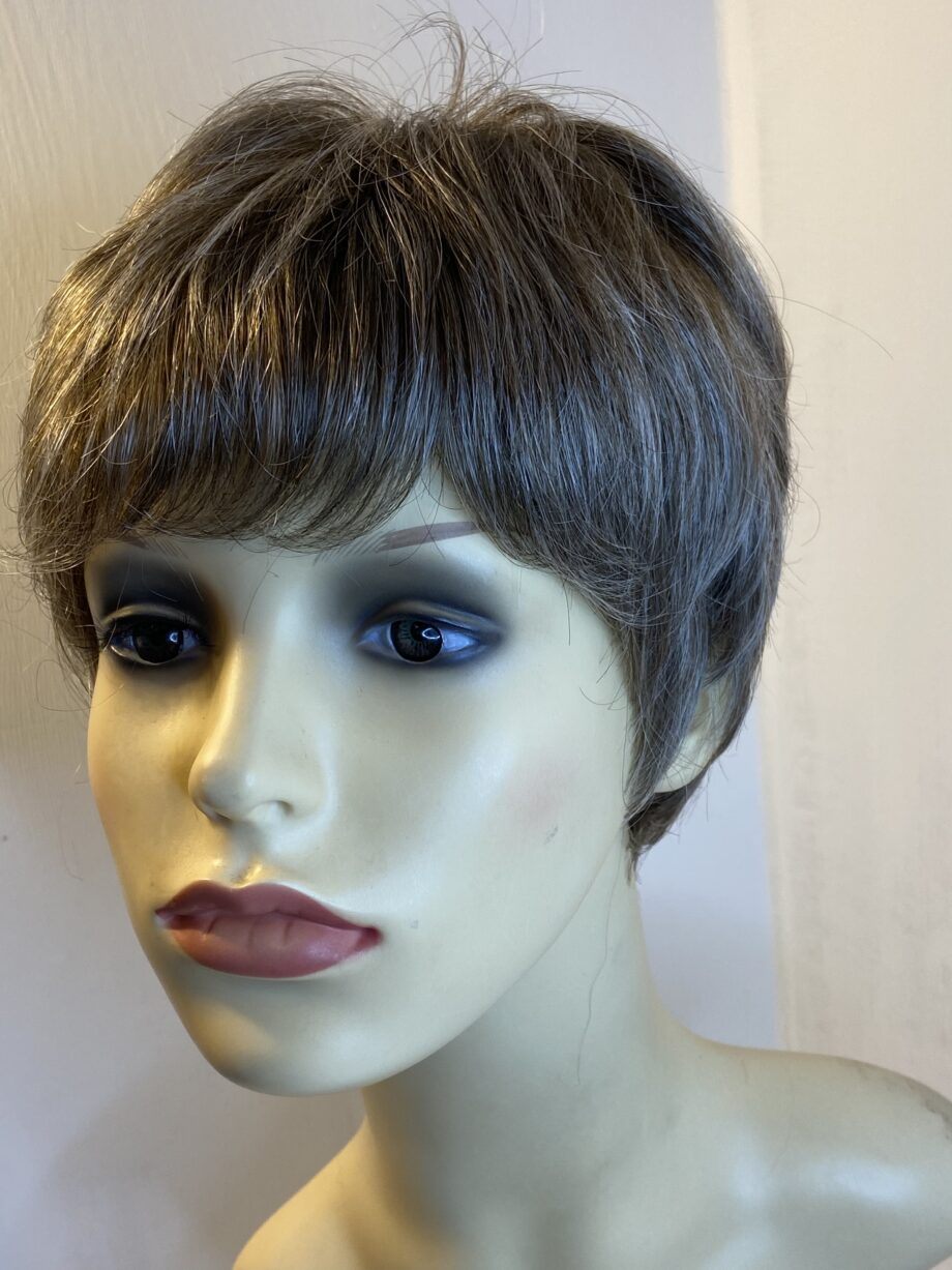 New short brown wig. Brsw58