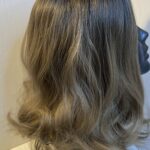 Silky soft Long wavy rooted brown wig. Pplbrlc321