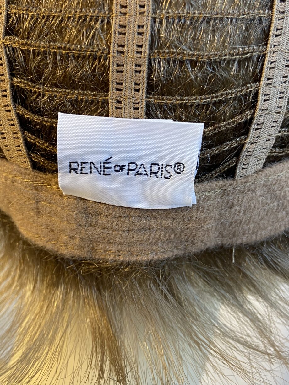 New Rene of Paris blonde wig. Bblsw305