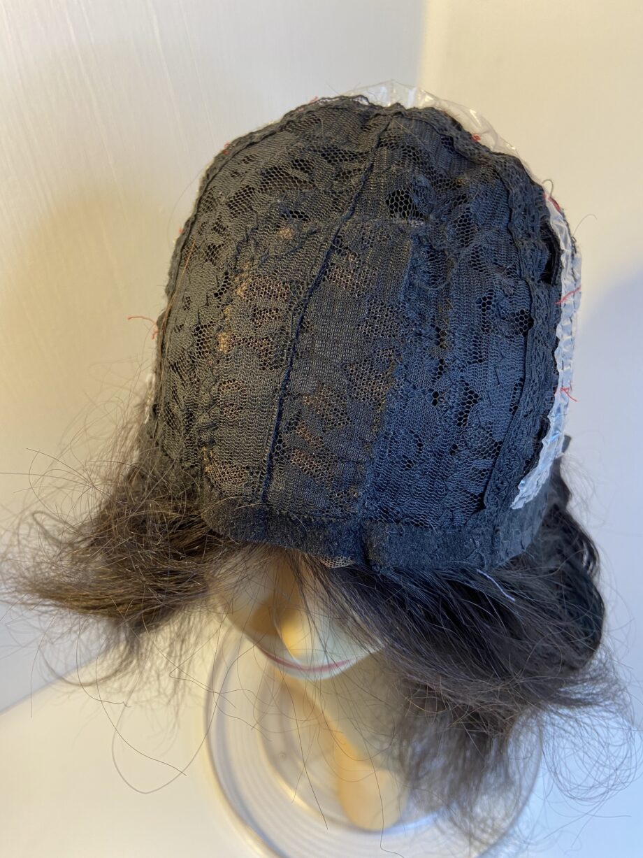 Dark brown long wavy wig. Pplbrls99