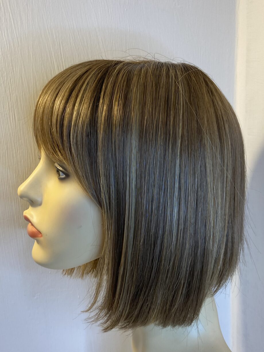 Rene of Paris brown rooted wig. Brms479