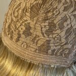 Blonde shiny wig. Blms478