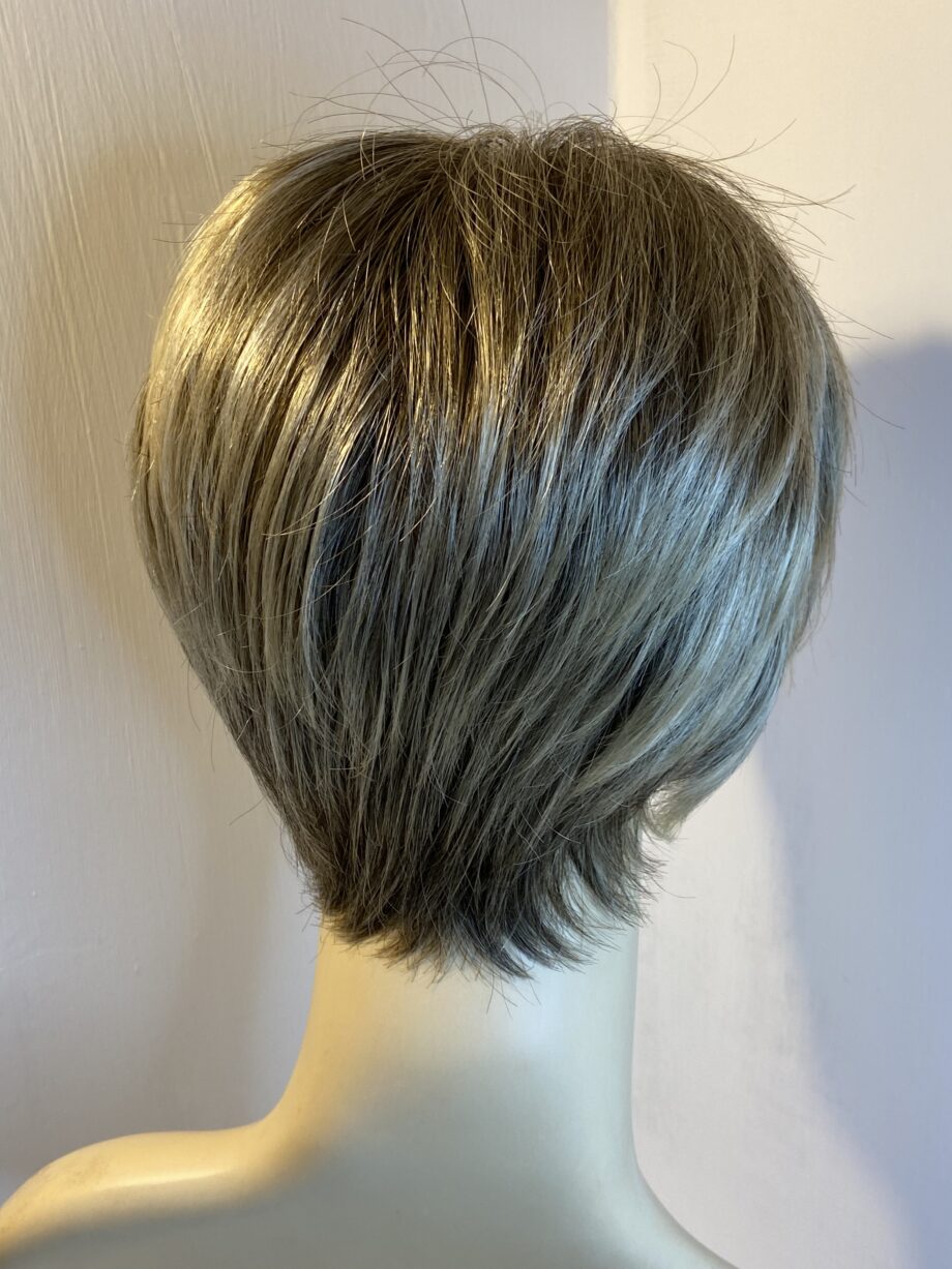 Rene of Paris blonde short wig. Blss55