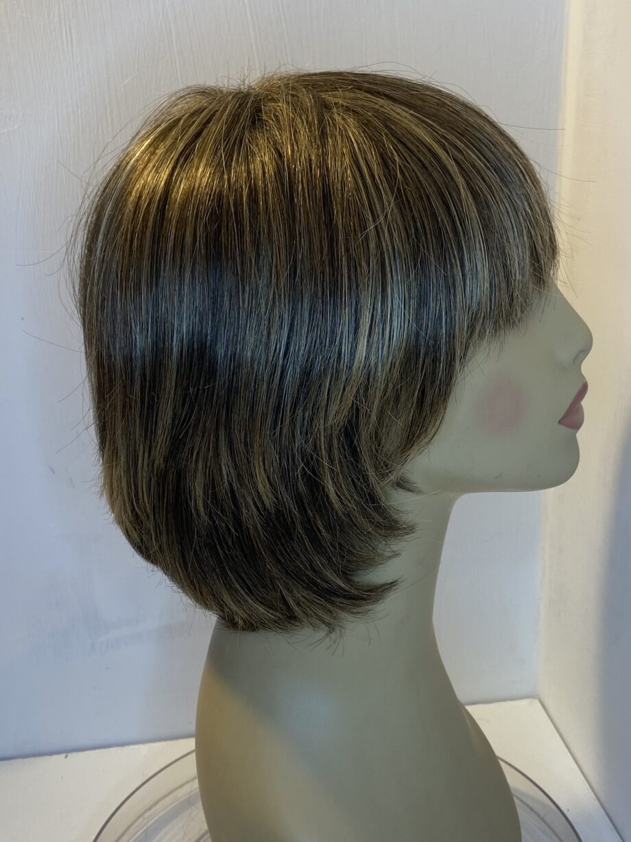 Rene of Paris brown stylish wig. Brms518