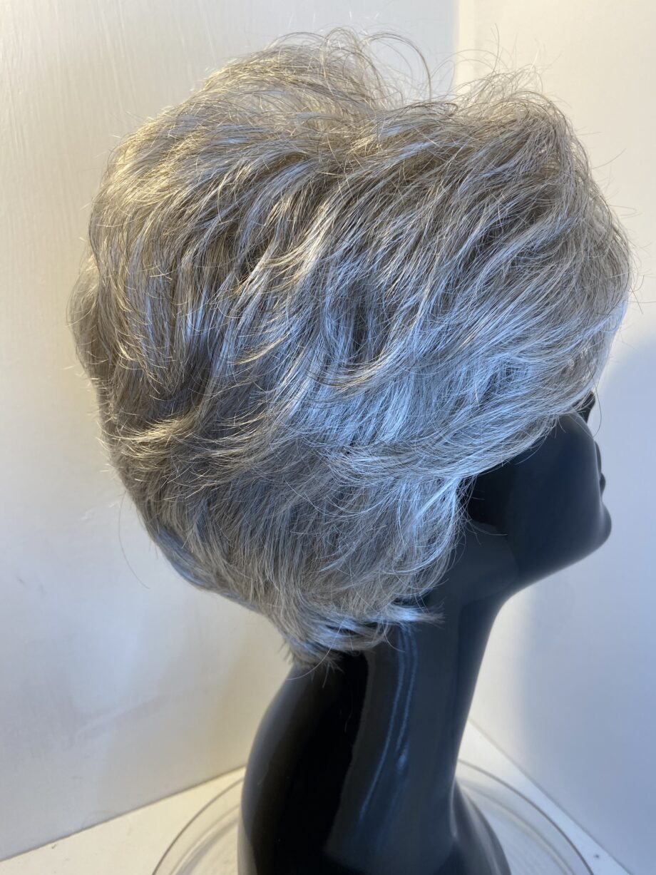 Silver short wig. Gss528