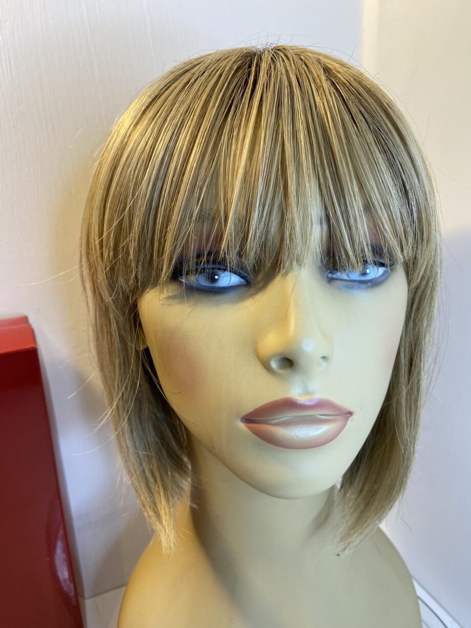 Rene of Paris rooted blonde boxed wig. Bblss308