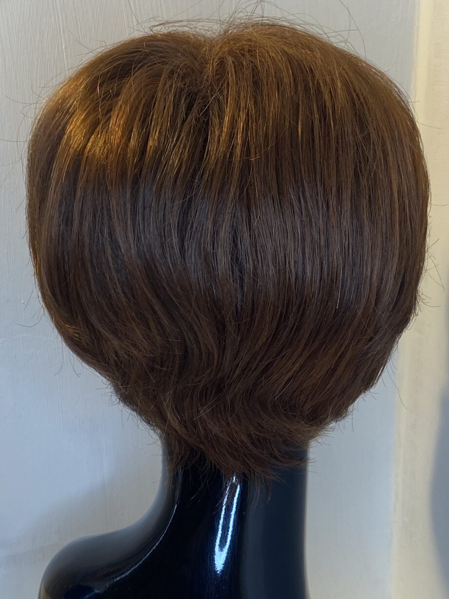Noriko reddish brown wig. Bbrss318
