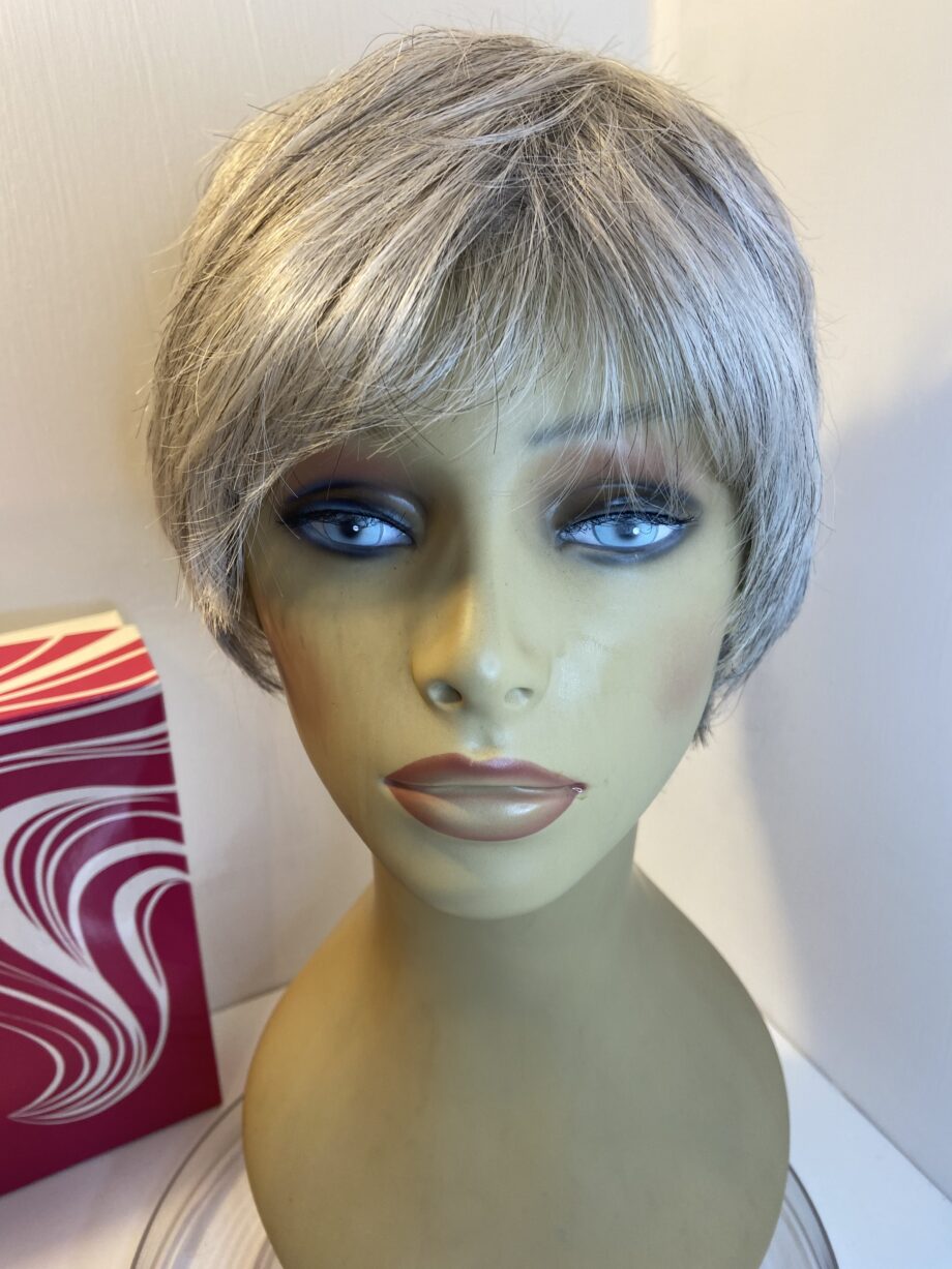Silver grey Dinples collection short wig   Bgss313