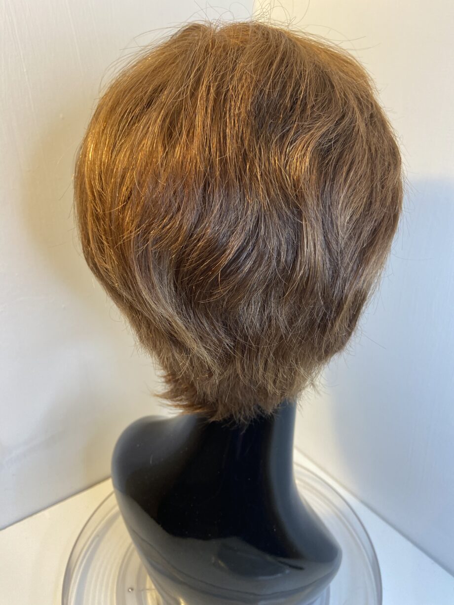 Human hair reddish brown. Rsw517