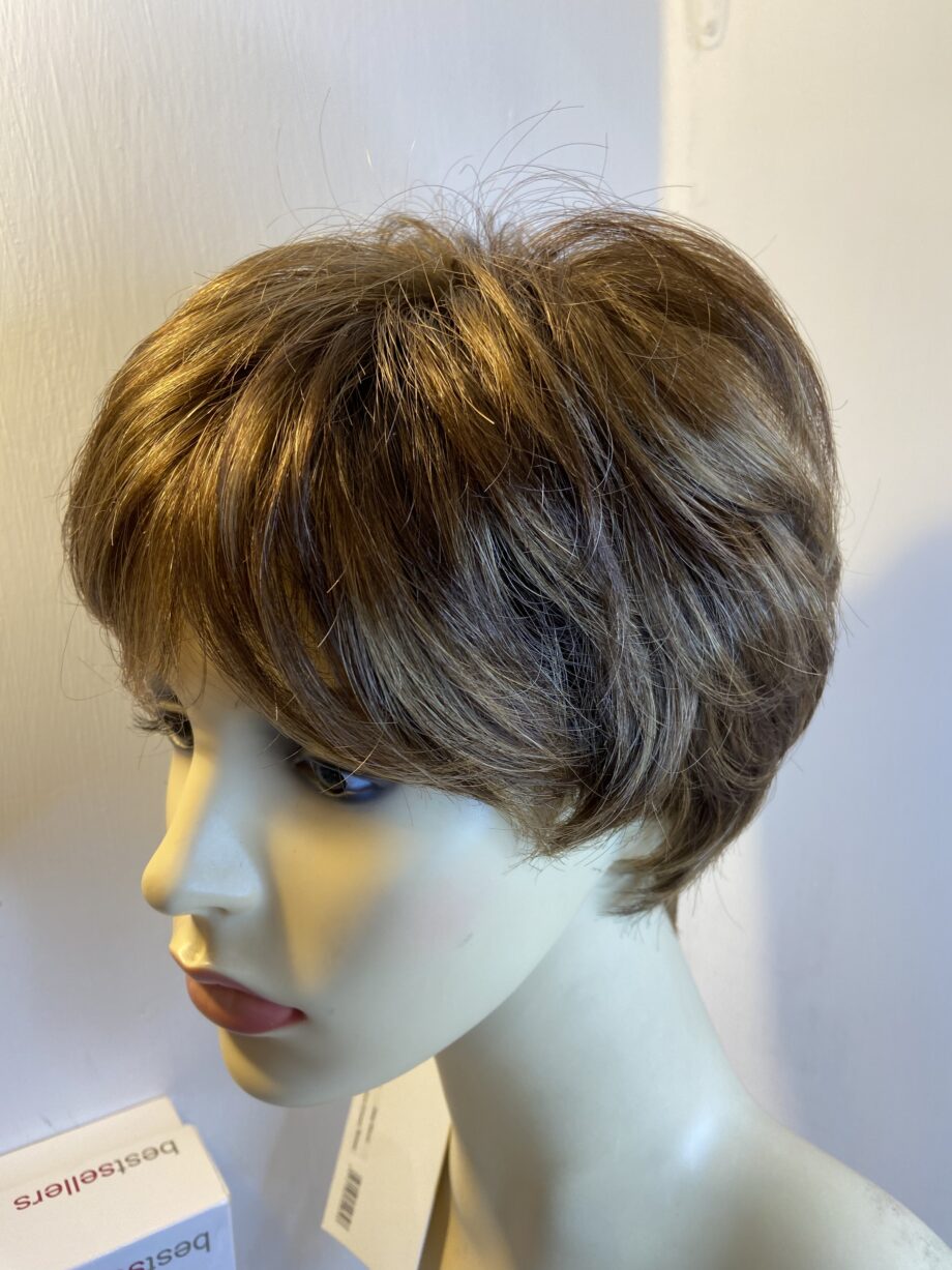 Sun kissed brown new best sellers wig. Nbbrsw311