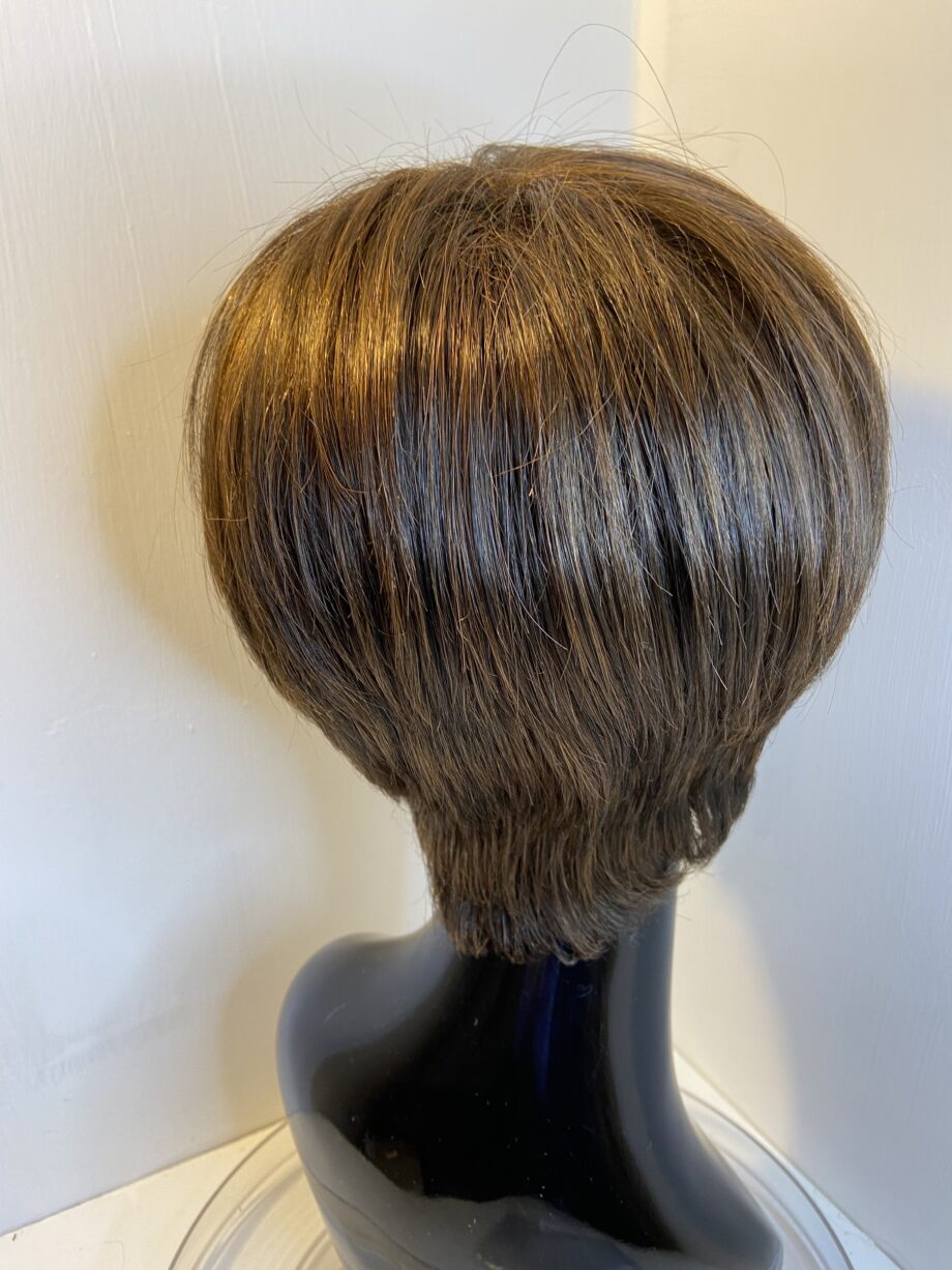 Short brown stylish designer wig. Brss607