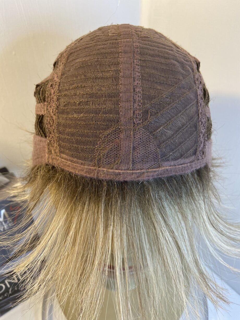 Multi sand rooted designer blonde wig. Bblss320