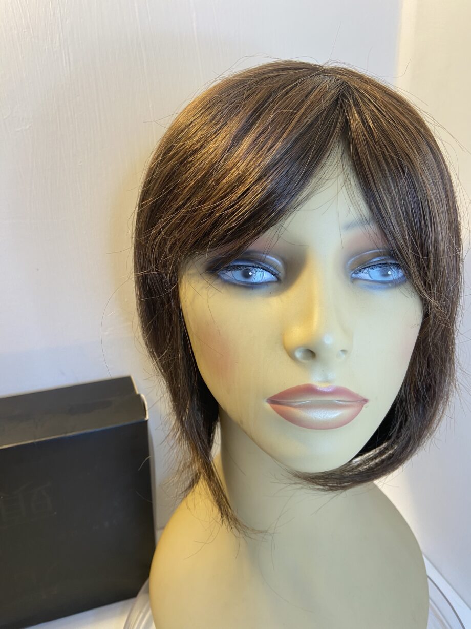 Senatoo collection brown shiny wig. Bbrms318