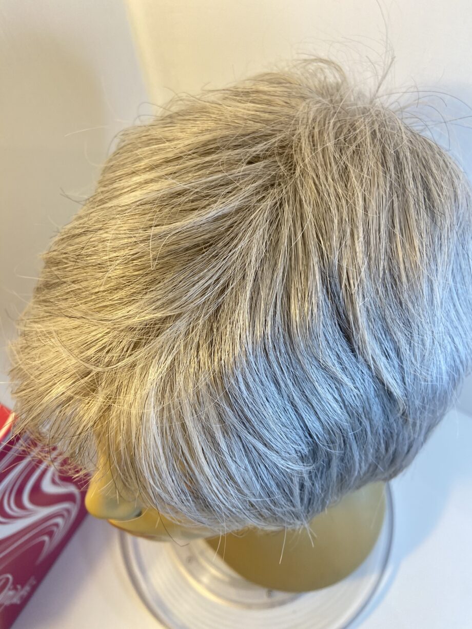 Silver grey Dinples collection short wig   Bgss313
