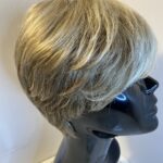 Short blonde Ellen Wille   Blss413
