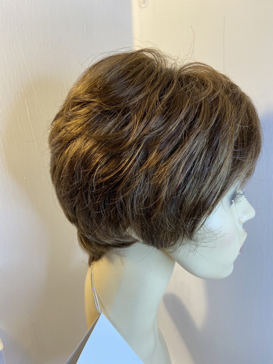Sun kissed brown new best sellers wig. Nbbrsw311
