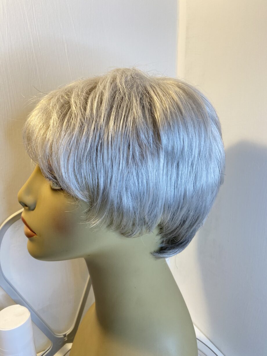 Silver Grey with products. Gss313