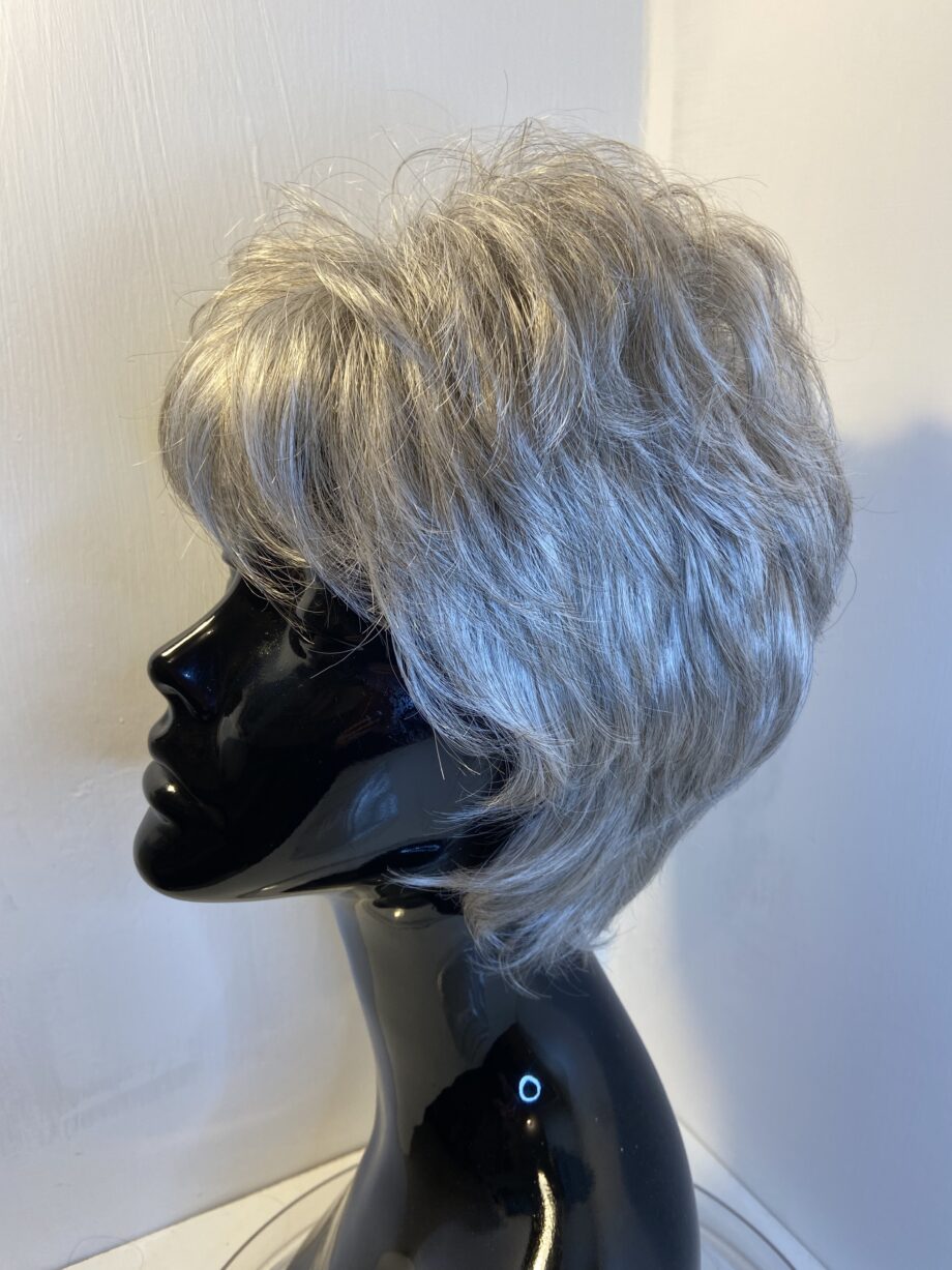 Silver short wig. Gss528