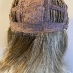 Blonde highlighted long wig. Bblls529