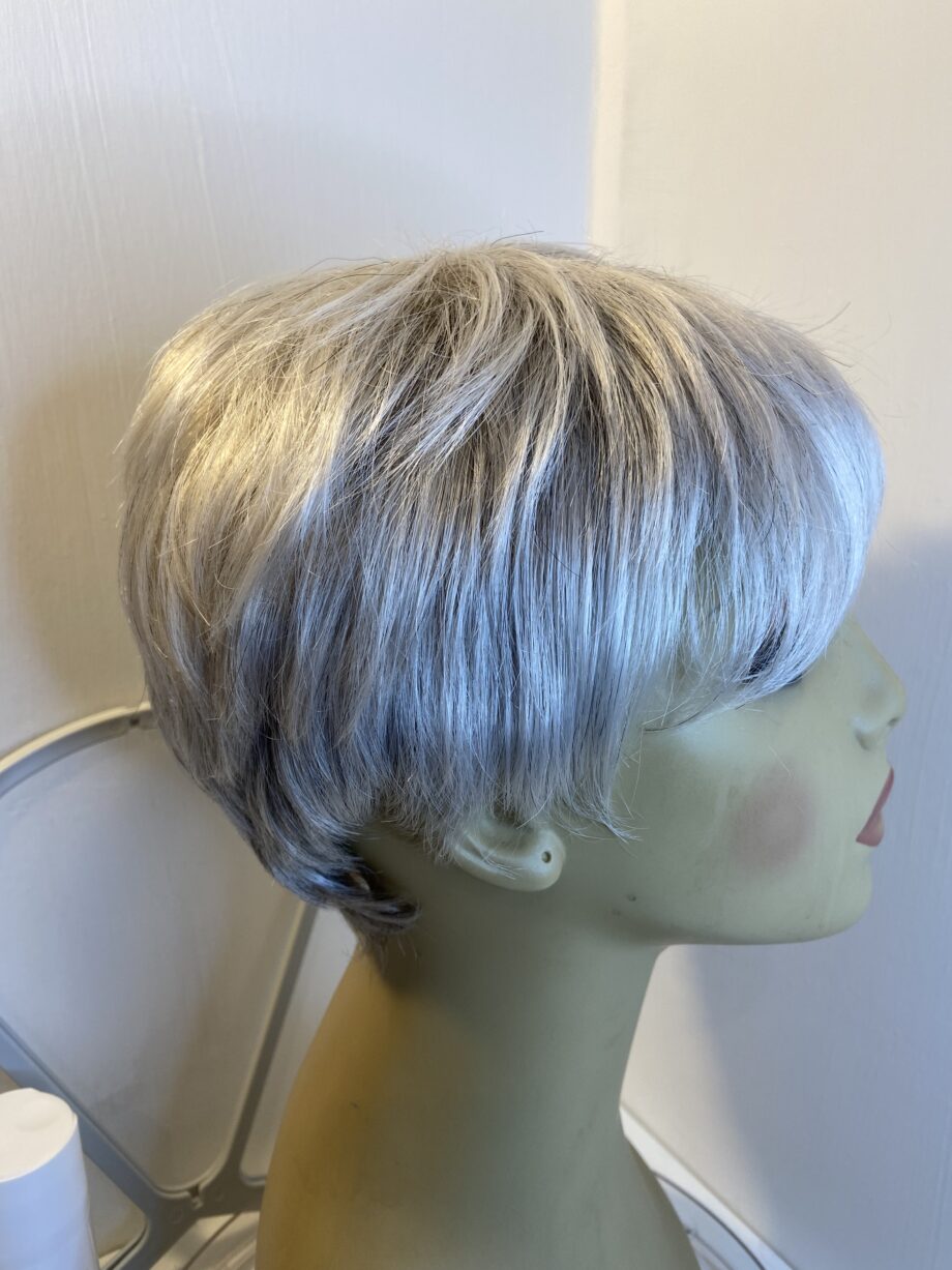 Silver Grey with products. Gss313