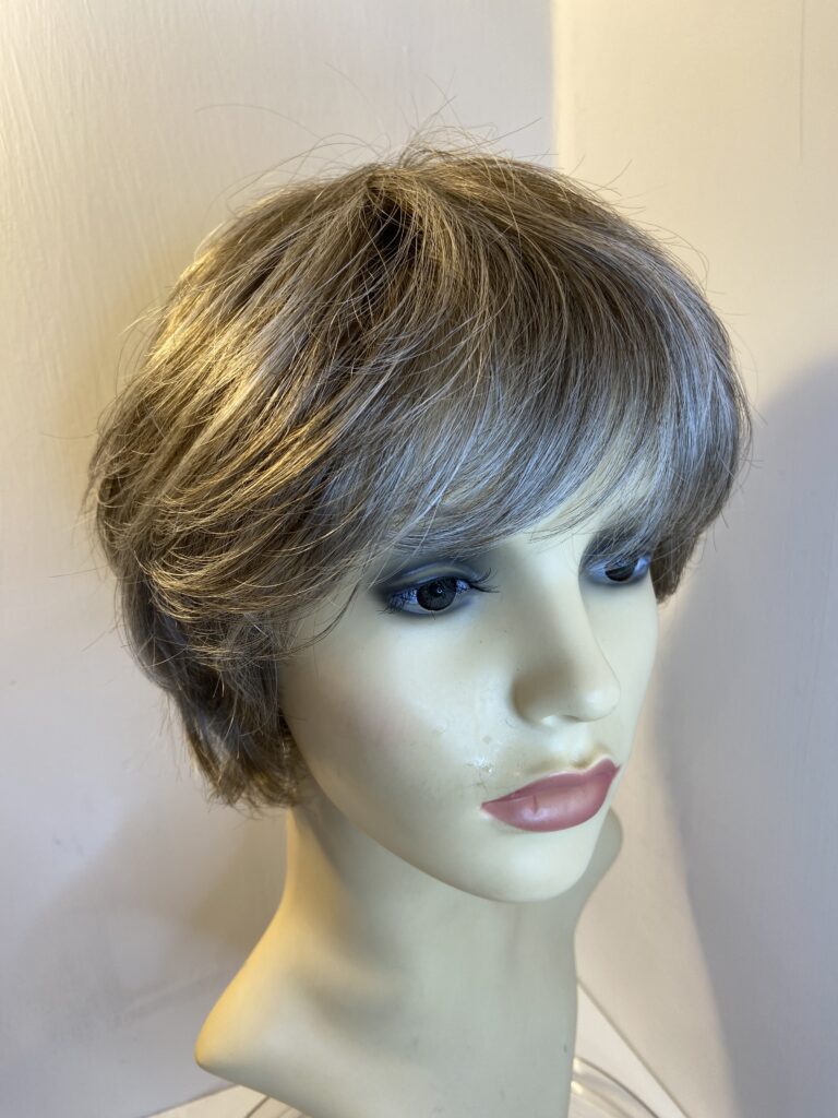 Light brown short wig. Brms308 Wigbank