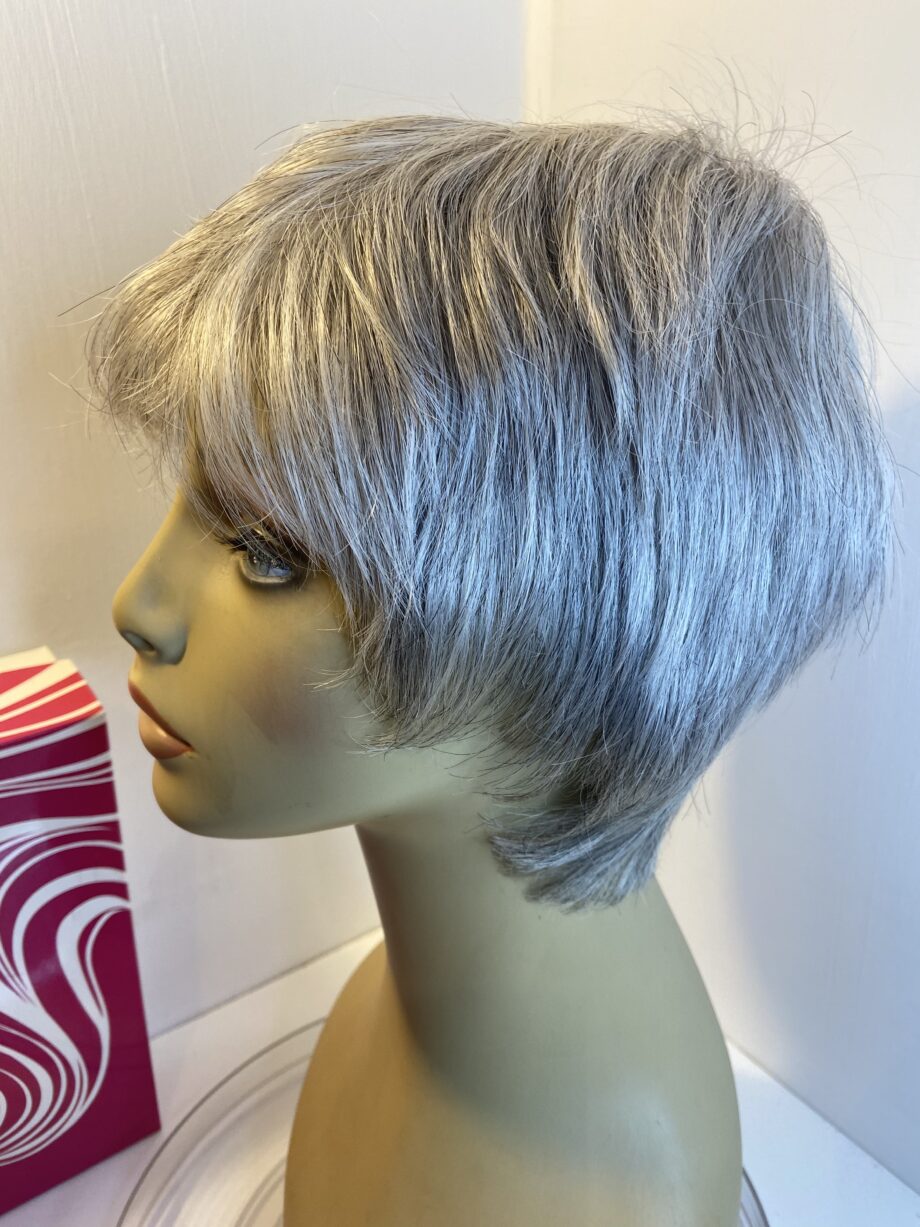 Silver grey Dinples collection short wig   Bgss313