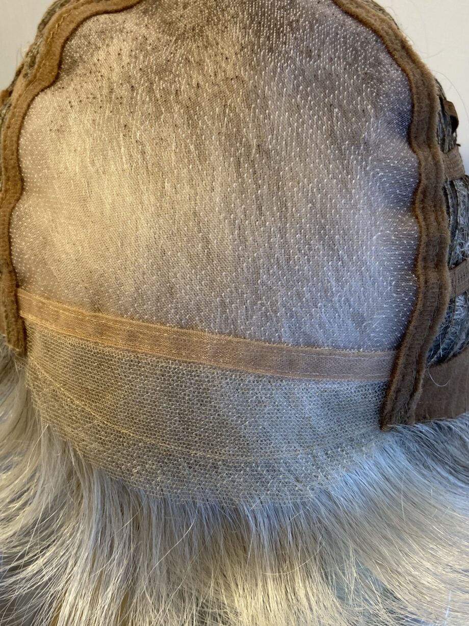 Stylish silver designer wig. Bgss320