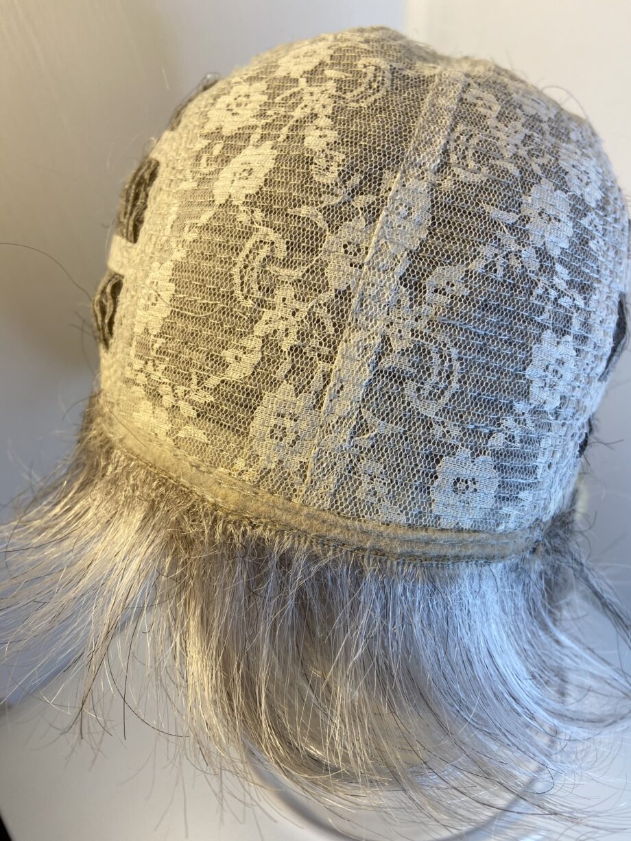 Silver grey wig. Gss516