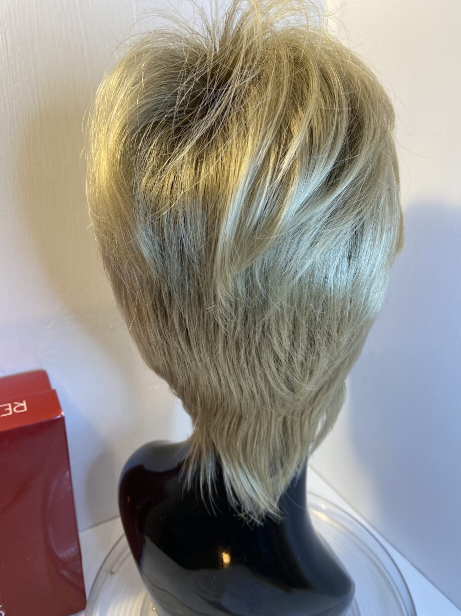 Rene of Paris blonde rooted wig. Bblss307