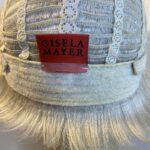 Short White Gisela Mayer wig. Bgss315