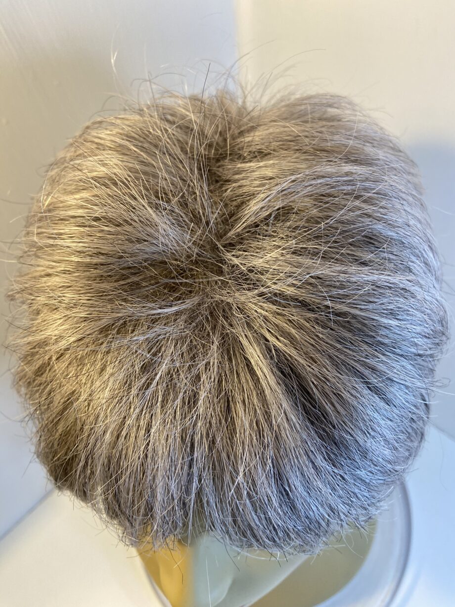 Stylish salt and pepper Noriko wig. Gss541