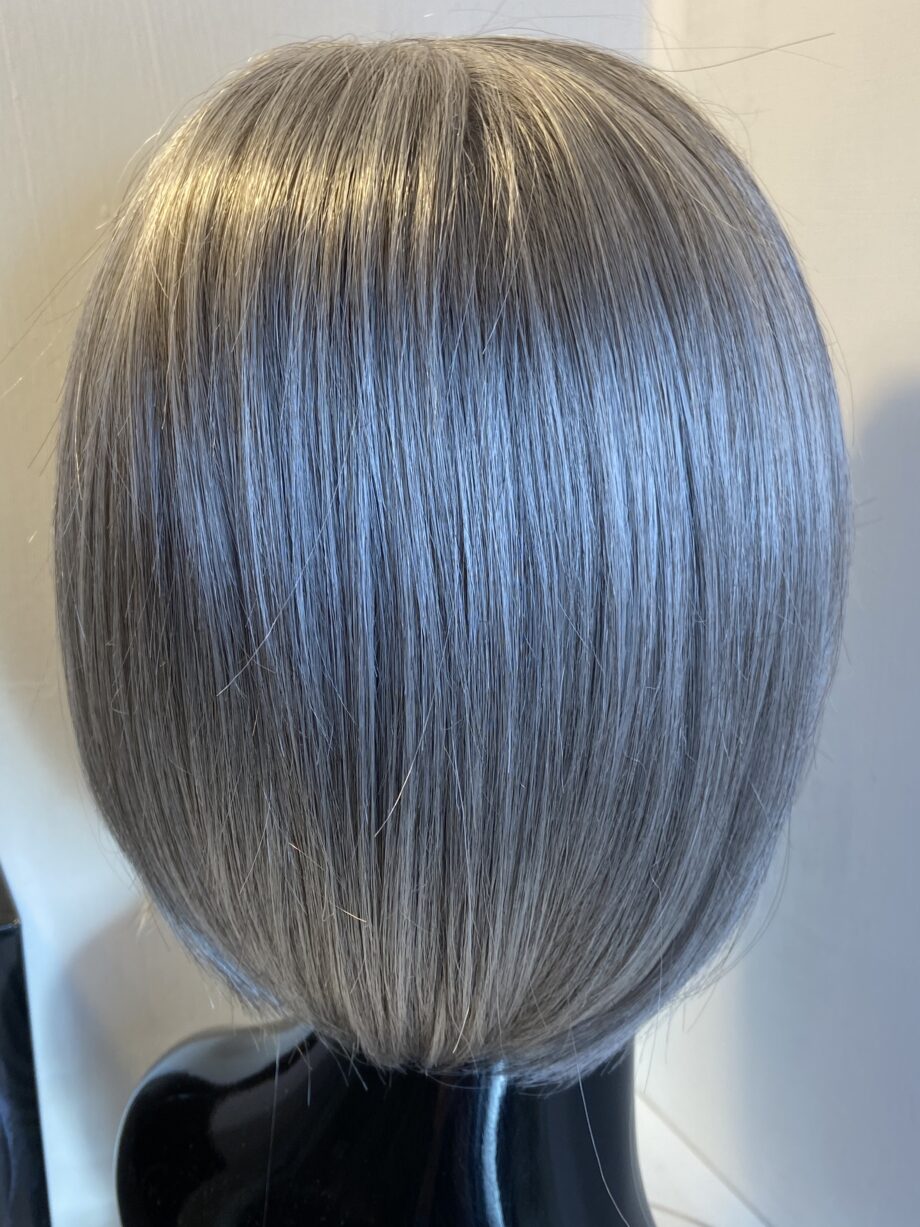 Silver grey mid length designer boxed wig. Bgms327