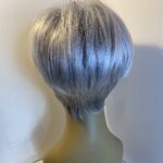 New never worn Raquel Welch silver short wig. Gss533