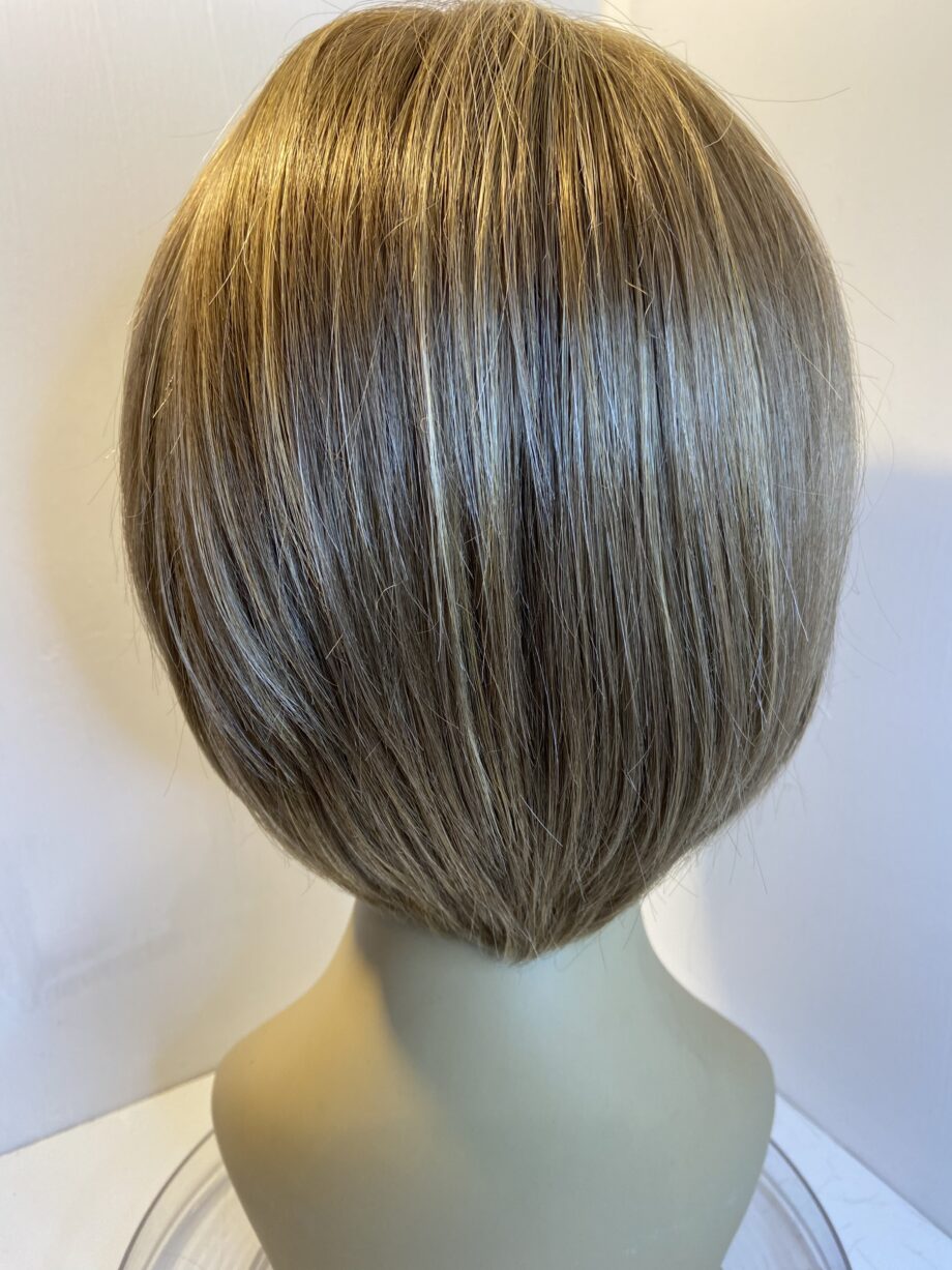 Amore soft cap blonde wig. Blms610