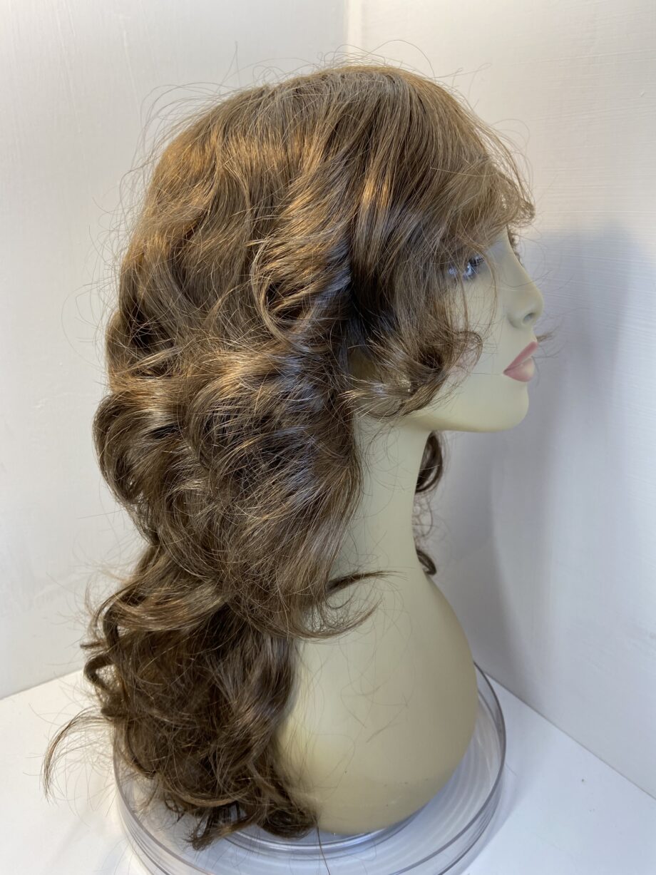 New brown long wavy wig. Bbrlw348