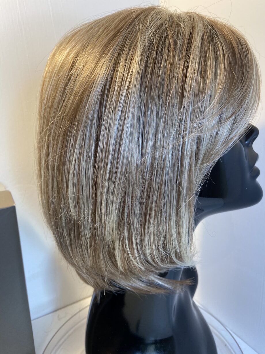 Strawberry glow inspired collection wig. Bblms330