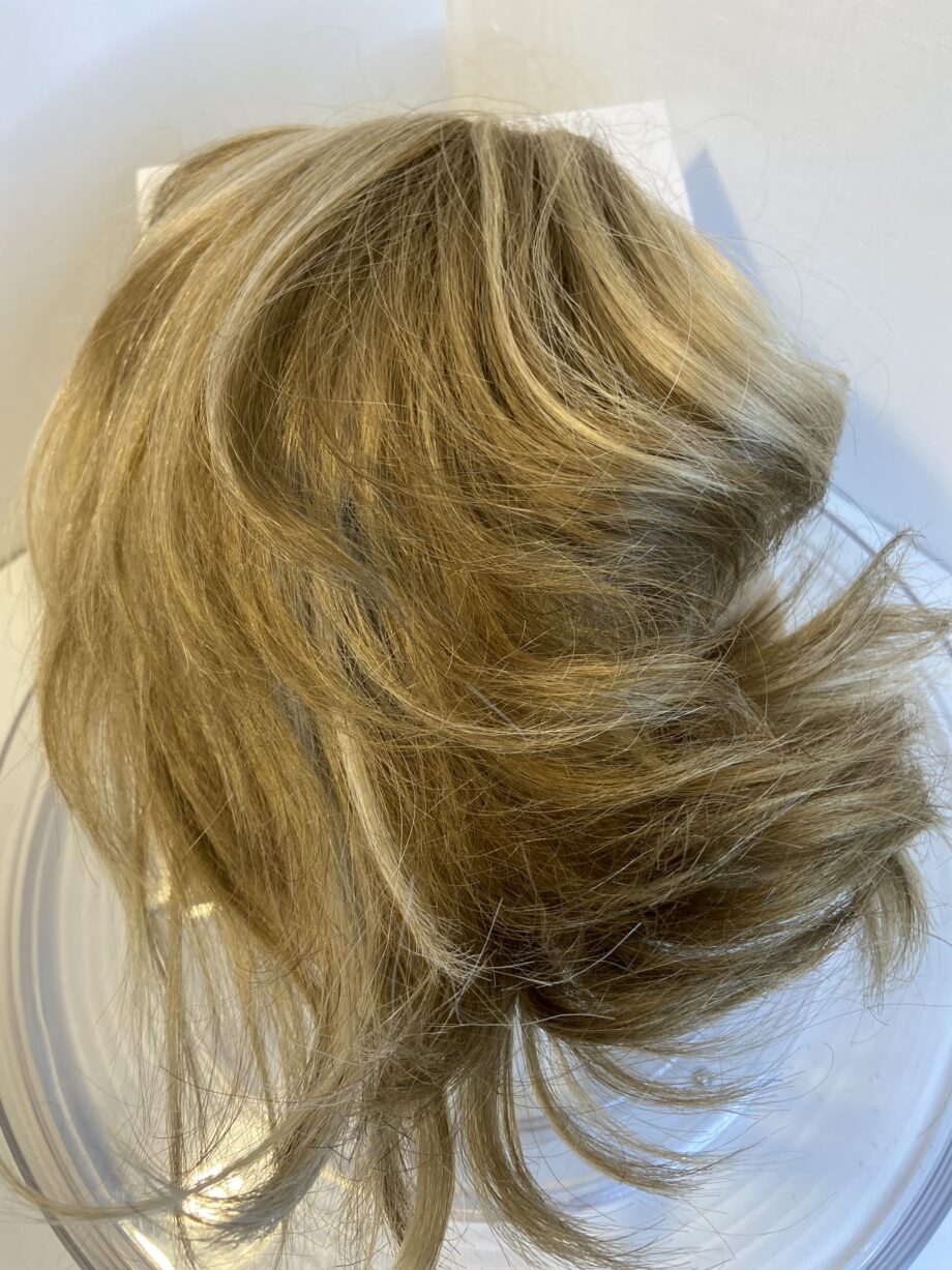 Blonde hair piece. Hp535