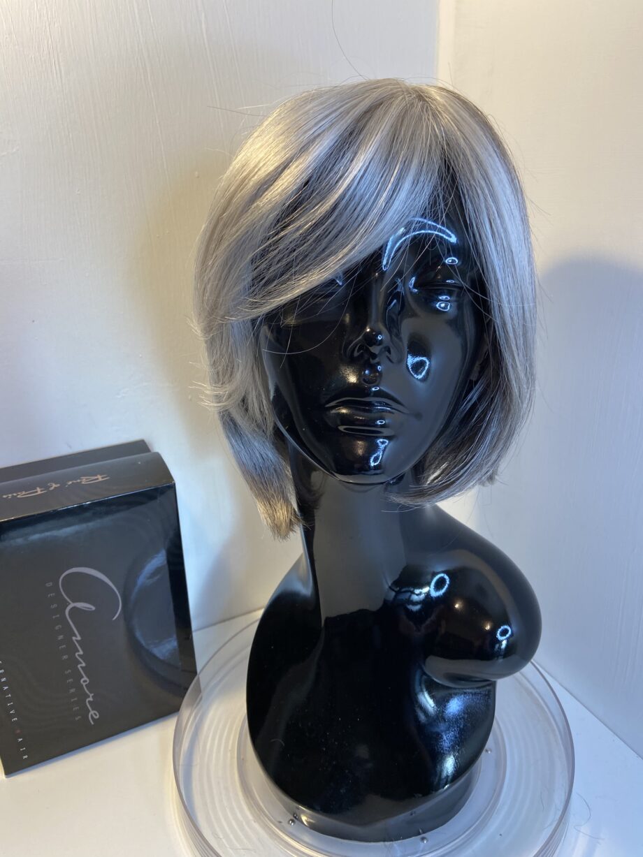 Silver grey mid length designer boxed wig. Bgms327