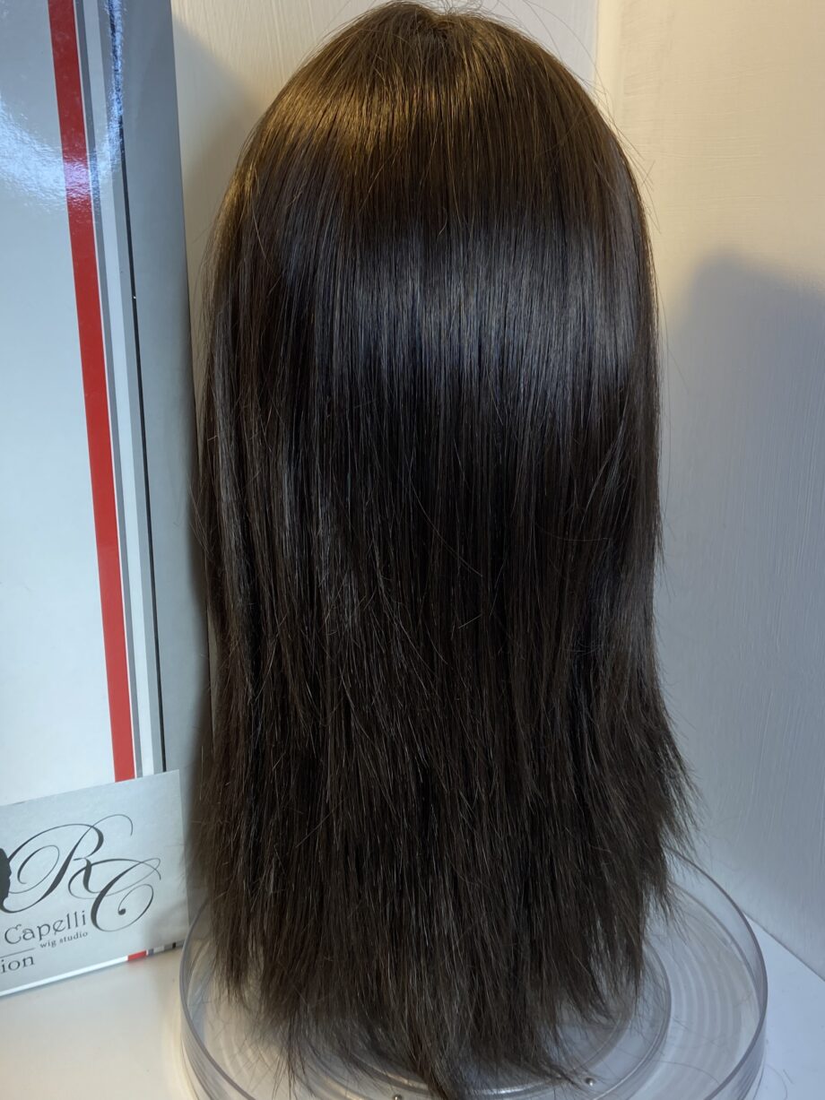 Boxed long brown wig. Bbrls326
