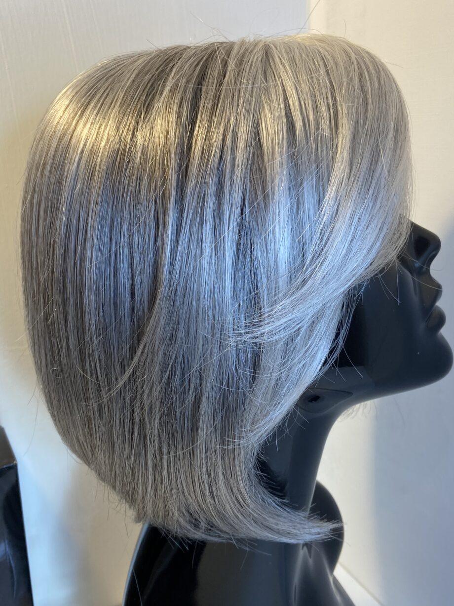 Silver grey mid length designer boxed wig. Bgms327