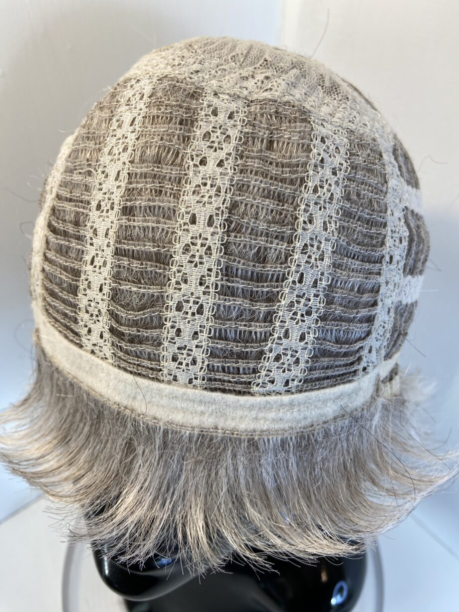 Grey Henry Margu short wig. Wss73