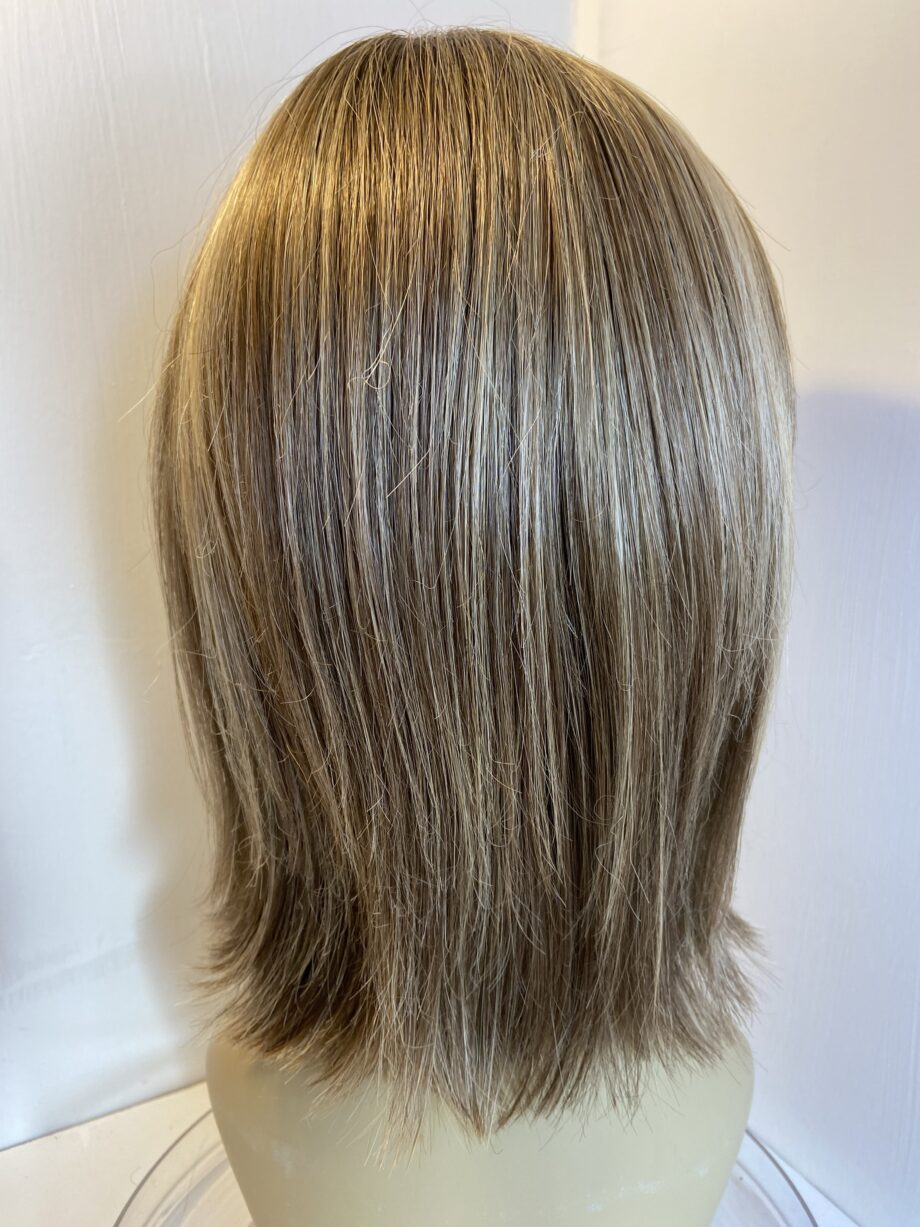 Soft cap blonde Rene of Paris design wig. Blls532