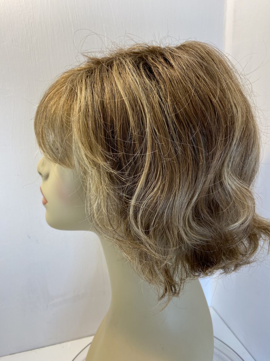 Rooted blonde Ellen Wille collection wig. Blmw72