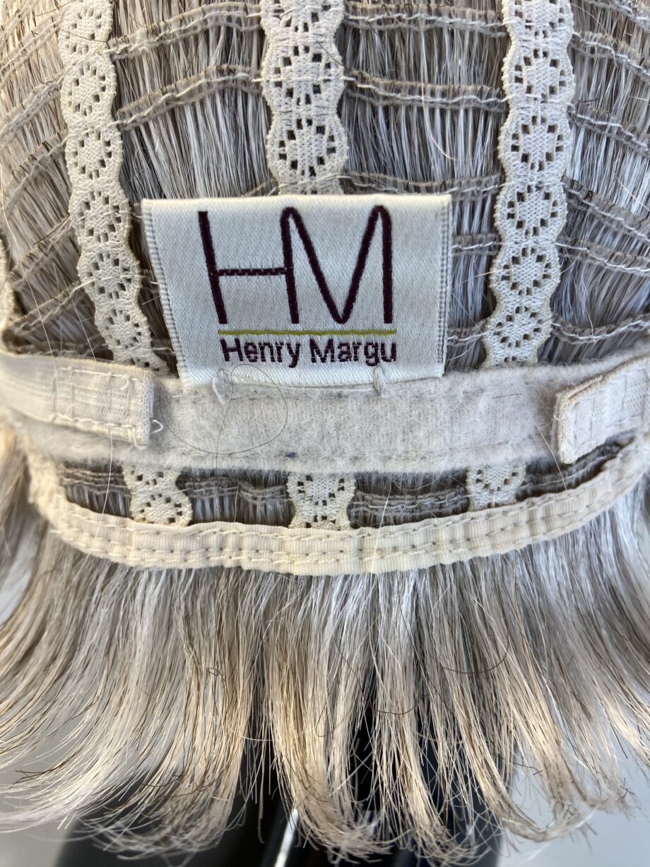 Grey Henry Margu short wig. Wss73