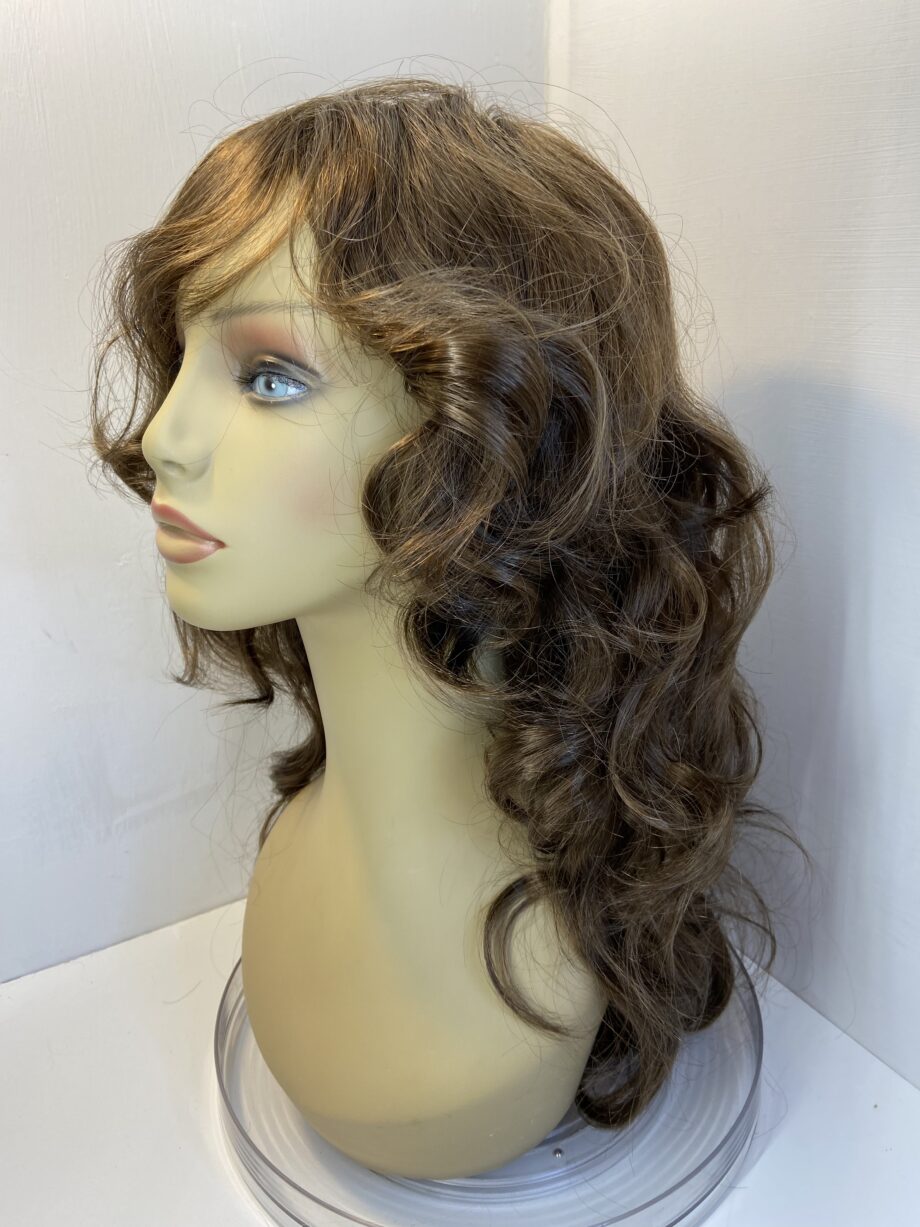 New brown long wavy wig. Bbrlw348