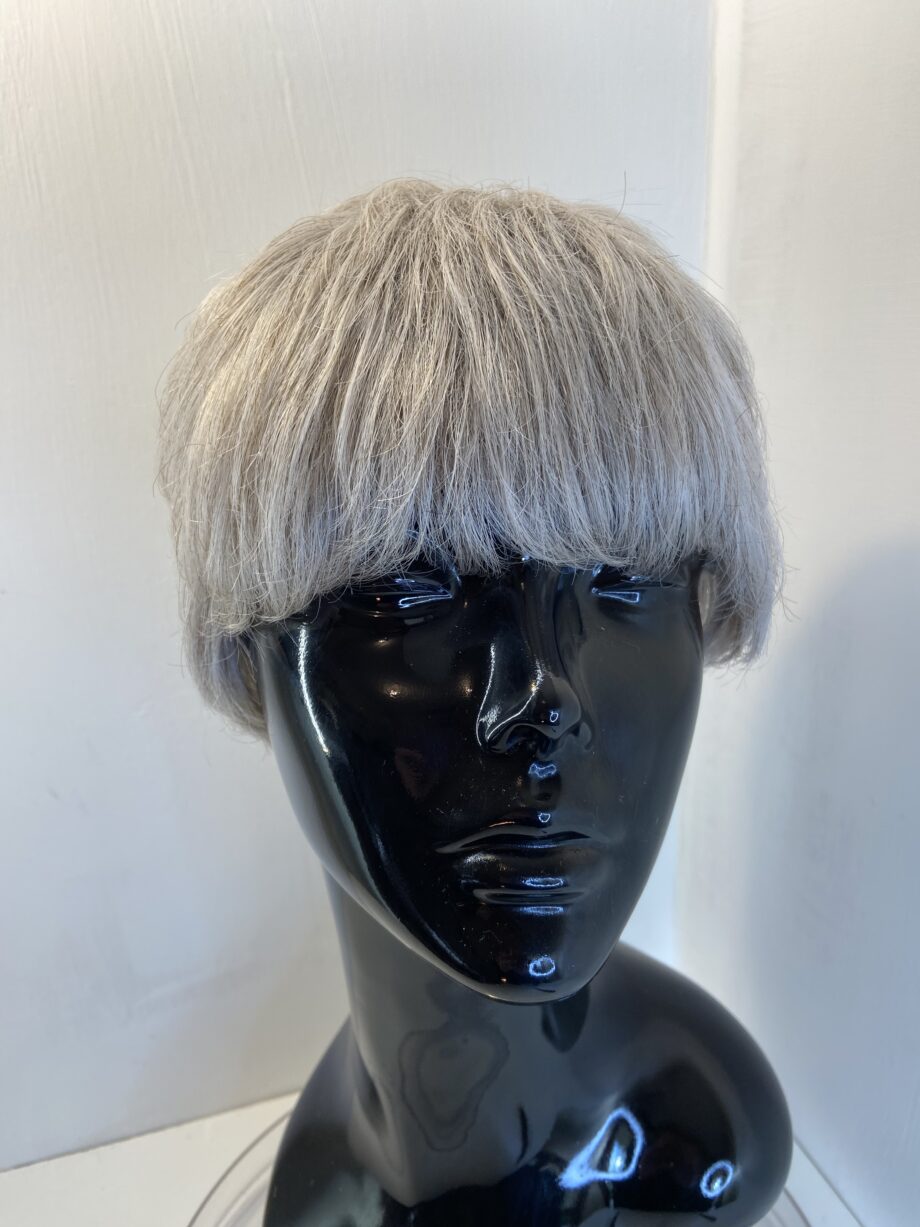 Grey Henry Margu short wig. Wss73